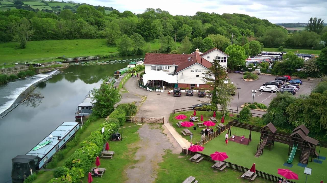 The Riverside Inn Saltford Kültér fotó