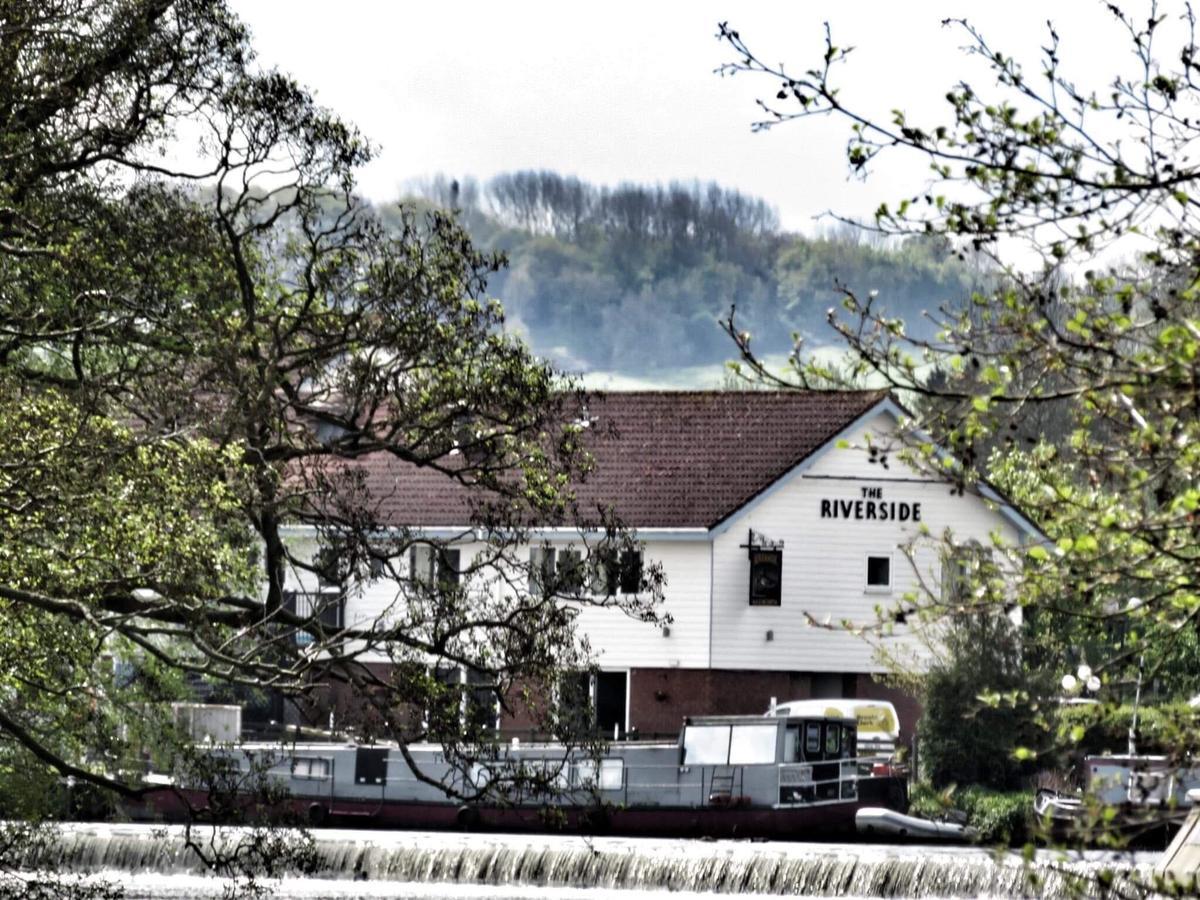 The Riverside Inn Saltford Kültér fotó